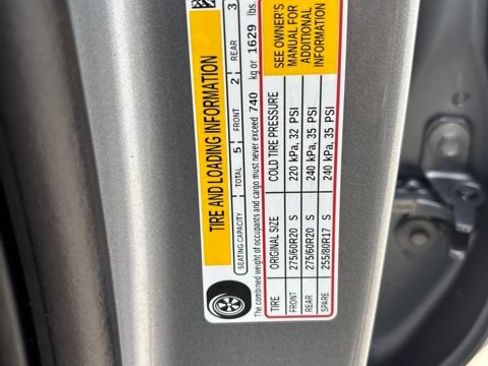 Used 2025 Chevrolet Silverado 1500 LTZ AWD/4WD image 18