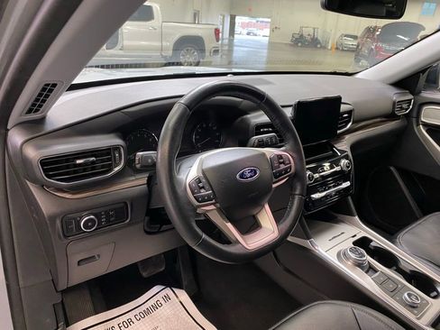 Used 2023 Ford Explorer Limited image 30