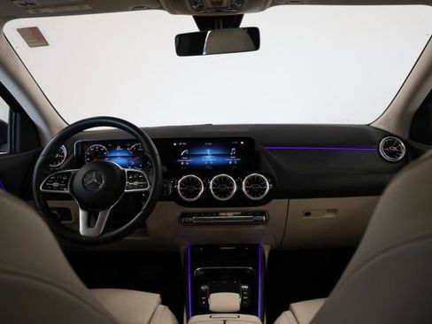 Used 2023 Mercedes-Benz GLA 250 4MATIC image 24