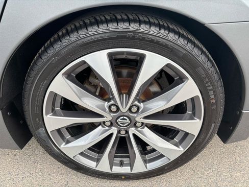 Used 2020 Nissan Maxima Platinum w/ Sport Mat Group image 9