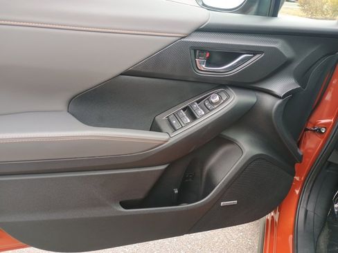 Certified 2025 Subaru Crosstrek 2.5i Limited w/ Popular Package #3A image 11