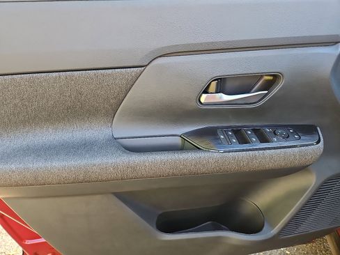 New 2026 Nissan Kicks SV w/ SV Premium Package image 9