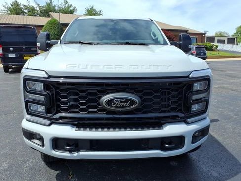 Used 2025 Ford F250 Lariat w/ Black Appearance Package AWD/4WD image 39