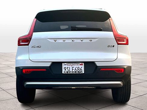 Used 2025 Volvo XC40 B5 Core w/ Protection Package Premier image 7