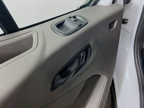 Used 2024 Ford Transit 250 148 Medium Roof Extended AWD image 31