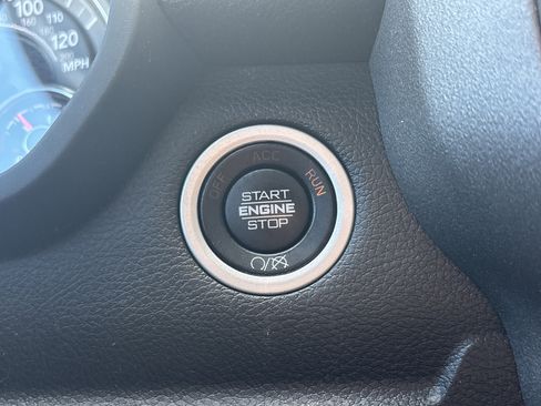 Used 2022 RAM 2500 Tradesman image 24