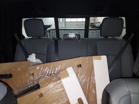 New 2026 RAM 2500 Tradesman AWD/4WD image 13