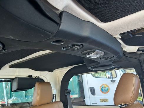 Used 2012 Jeep Wrangler Sahara image 30