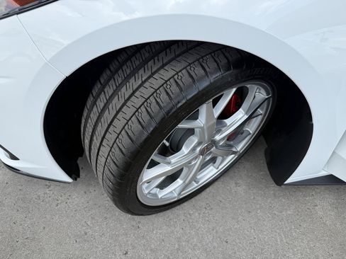 Used 2021 Chevrolet Corvette Stingray Preferred Cpe w/ Engine Appearance Package RWD image 55