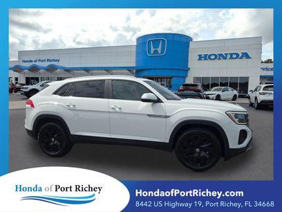 Used 2024 Volkswagen Atlas Cross Sport SE w/ Panoramic Sunroof Package