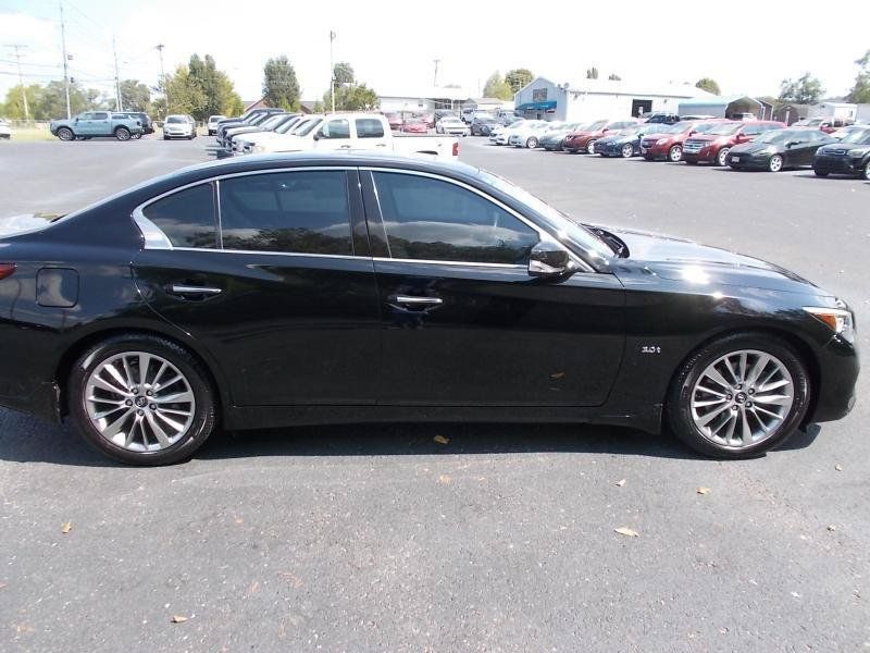 Used 2018 INFINITI Q50 Luxe w/ Essential Package (3.0T Luxe) RWD image 12