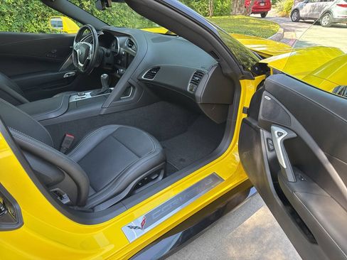 Used 2017 Chevrolet Corvette Z06 RWD image 18