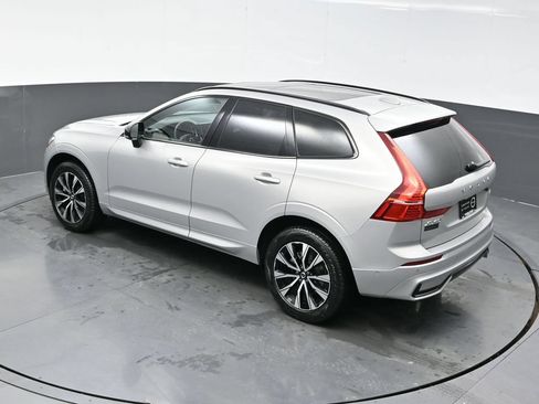 Used 2025 Volvo XC60 B5 Plus AWD/4WD image 38