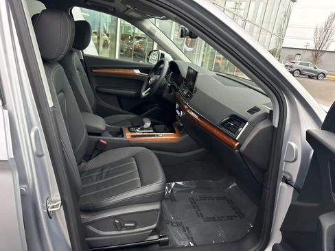Used 2023 Audi Q5 2.0T Premium Plus w/ Premium Plus Package AWD/4WD image 24