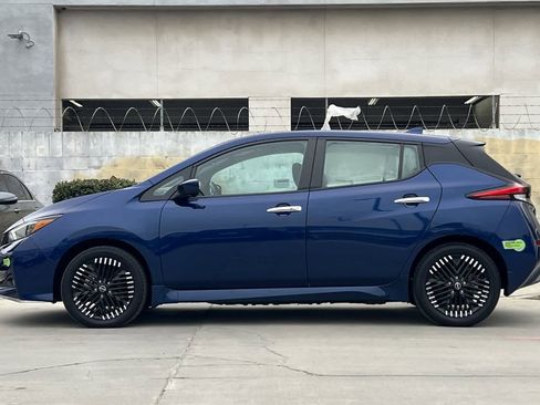 Used 2023 Nissan Leaf SV Plus image 6