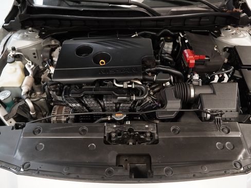 Used 2020 Nissan Altima 2.5 SR w/ Premium Package image 37