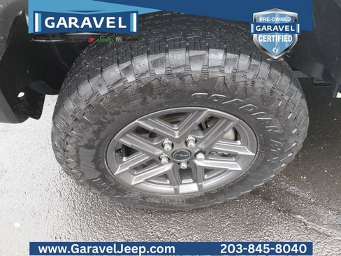 Used 2025 Jeep Wrangler Sport S image 29