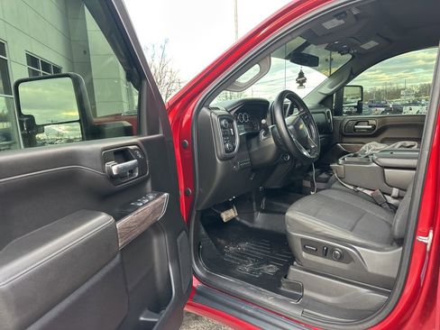 Used 2021 Chevrolet Silverado 3500 LT w/ Convenience Package image 8