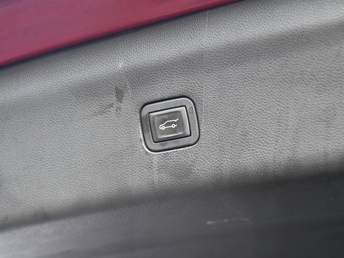 Used 2024 Buick Enclave Premium image 45