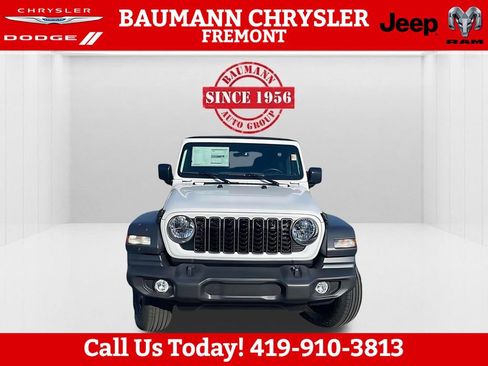 Used 2024 Jeep Wrangler Unlimited Sport AWD/4WD image 10