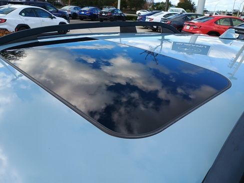 Used 2020 Subaru Crosstrek 2.0i Limited w/ Moonroof Package w/Navigation image 9