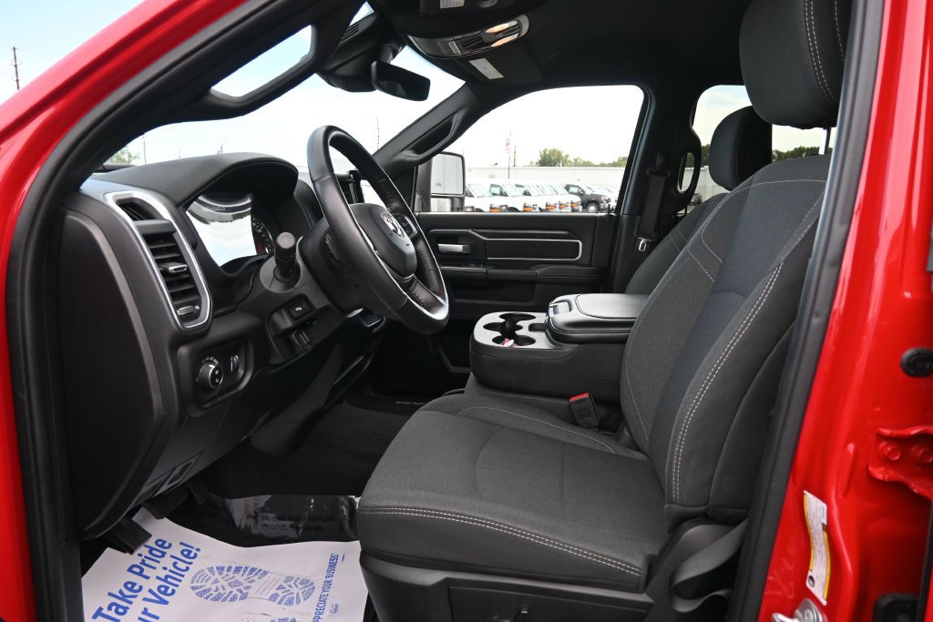 Used 2024 RAM 2500 Big Horn w/ Night Edition AWD/4WD image 20