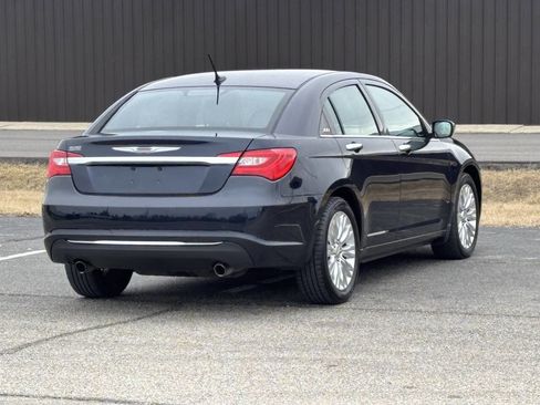 Used 2012 Chrysler 200 Limited image 5