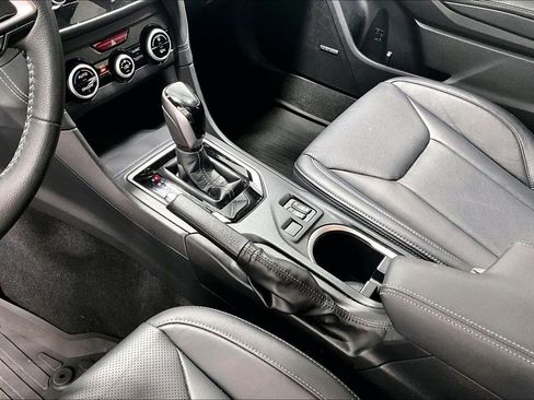 Used 2022 Subaru Impreza 2.0i Limited image 13