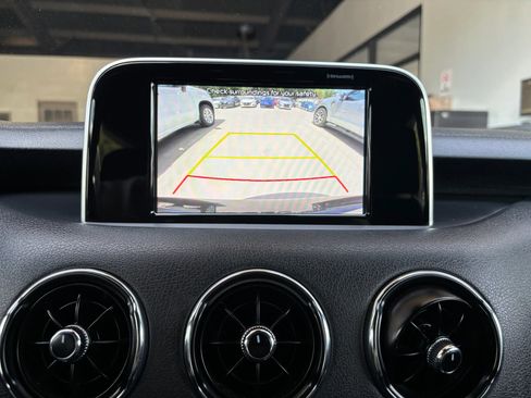 Used 2021 Kia Stinger GT-Line image 22