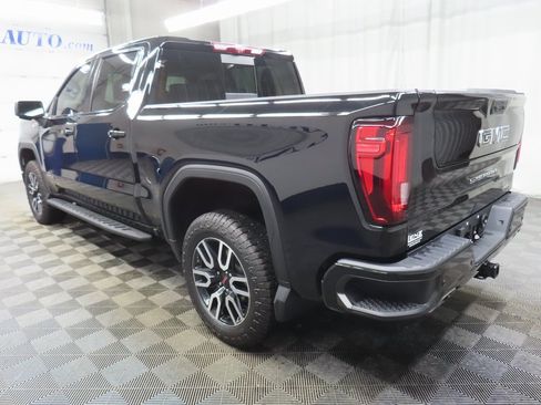 Used 2024 GMC Sierra 1500 AT4 image 5