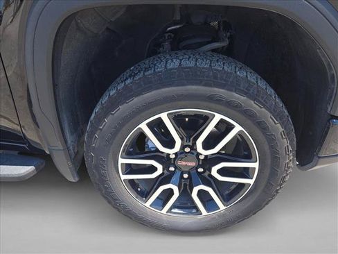 Used 2026 GMC Sierra 1500 AT4 w/ AT4 Premium Package AWD/4WD image 24