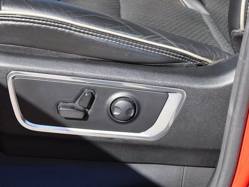 Used 2024 RAM 1500 Laramie image 23