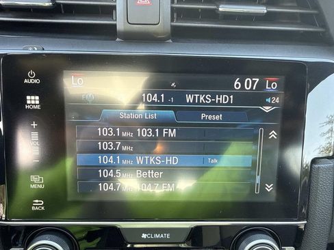 Used 2018 Honda Civic EX-T image 22