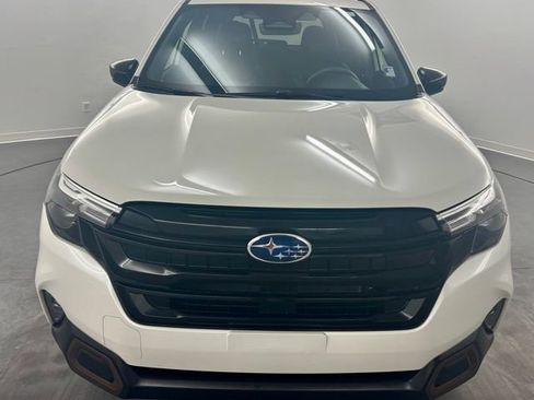 Used 2025 Subaru Forester Sport w/ Popular Package #2 AWD/4WD image 3