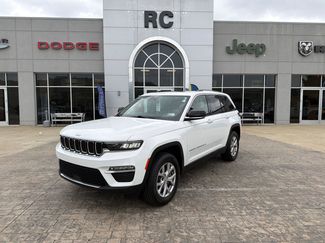 Used 2022 Jeep Grand Cherokee Limited w/ Trailer Tow Prep Group (B) AWD/4WD video 1