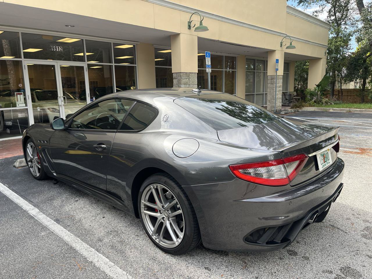 Used 2014 Maserati GranTurismo MC RWD image 9
