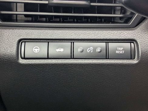 Used 2024 Nissan Altima 2.5 SL FWD image 21