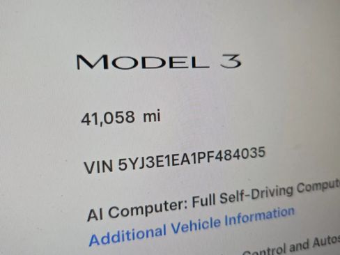 Used 2023 Tesla Model 3 Standard Range RWD image 18