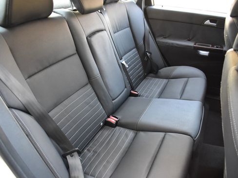 Used 2007 Volvo S40 2.4i image 16