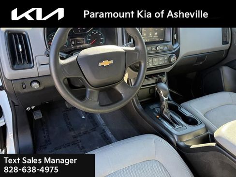 Used 2022 Chevrolet Colorado W/T image 22