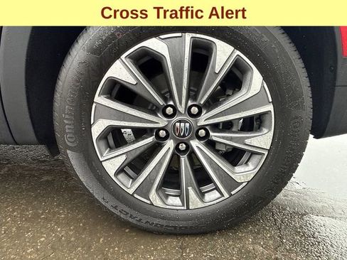 Used 2025 Buick Envision Preferred image 9