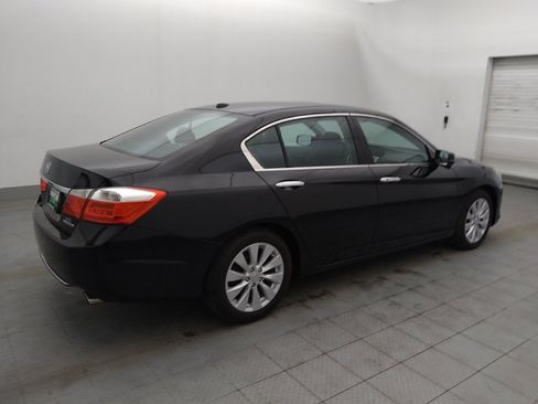 Used 2015 Honda Accord Touring image 10