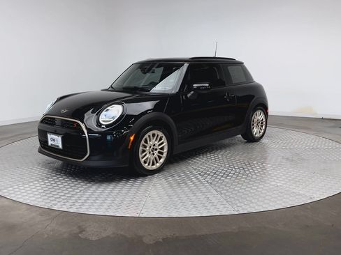 Used 2025 MINI Cooper S FWD image 4