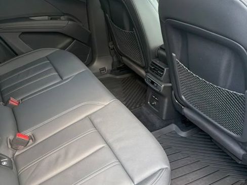Certified 2023 Audi Q4 e-tron Prestige AWD/4WD image 12