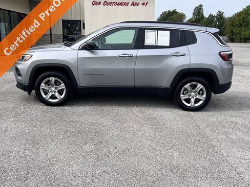 Certified 2024 Jeep Compass Latitude image 1