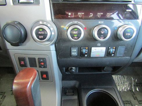 Used 2011 Toyota Sequoia Platinum image 23