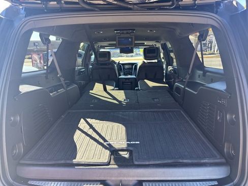 Used 2019 Cadillac Escalade ESV Platinum image 25