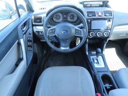 Used 2016 Subaru Forester 2.5i Limited AWD/4WD image 5