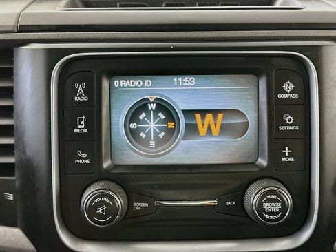 Used 2015 RAM 1500 Express AWD/4WD image 19