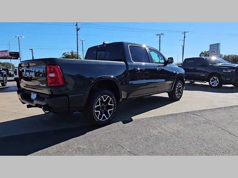 New 2026 RAM 1500 Laramie w/ Sport Appearance Package AWD/4WD image 31